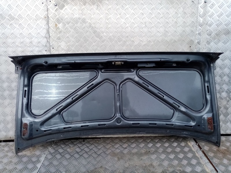 Recambio de porton trasero para renault 9 tse referencia OEM IAM 7701462171  