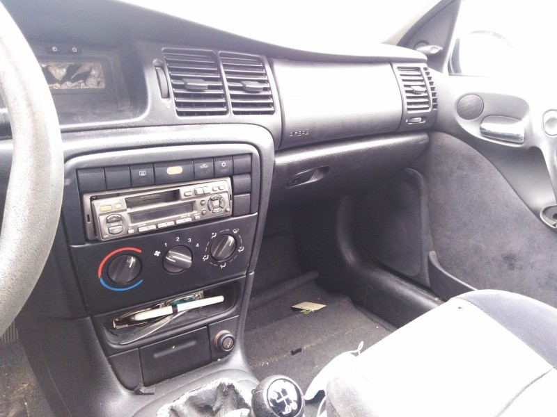 opel vectra b (j96) del año 1995