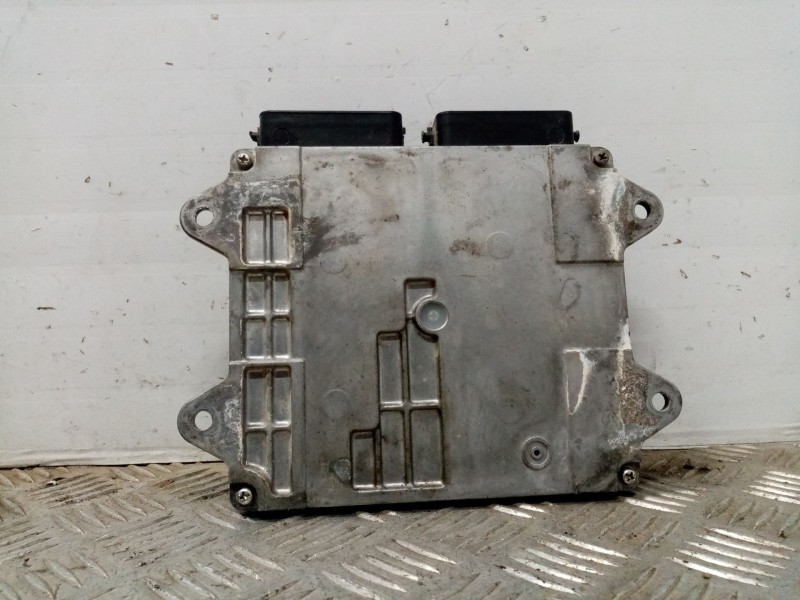 Recambio de centralita motor uce para mitsubishi colt berlina 3 (cz) referencia OEM IAM a1341501779  