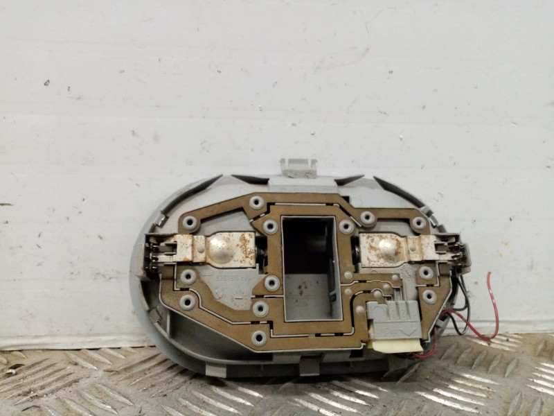 Recambio de luz interior para mitsubishi colt berlina 3 (cz) referencia OEM IAM MR951589  