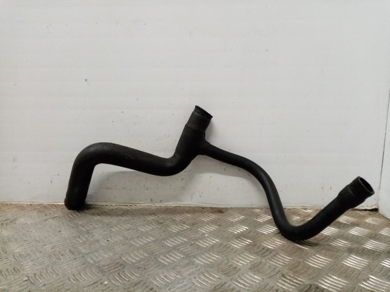 Recambio de manguito refrigeracion para mercedes benz clase e (w124) berlina 2.5 diesel referencia OEM IAM   