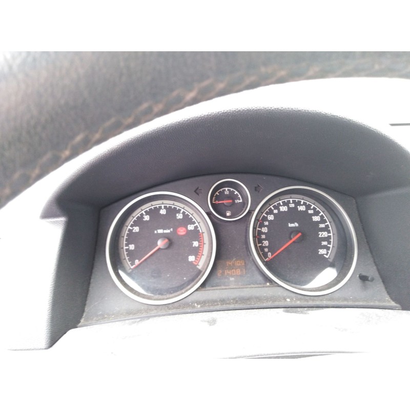 opel astra h (a04) del año 2004