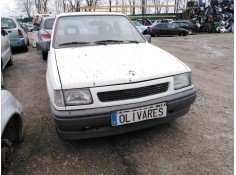 opel corsa a fastback (s83) del año 1982