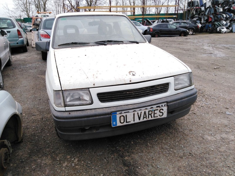 opel corsa a fastback (s83) del año 1982