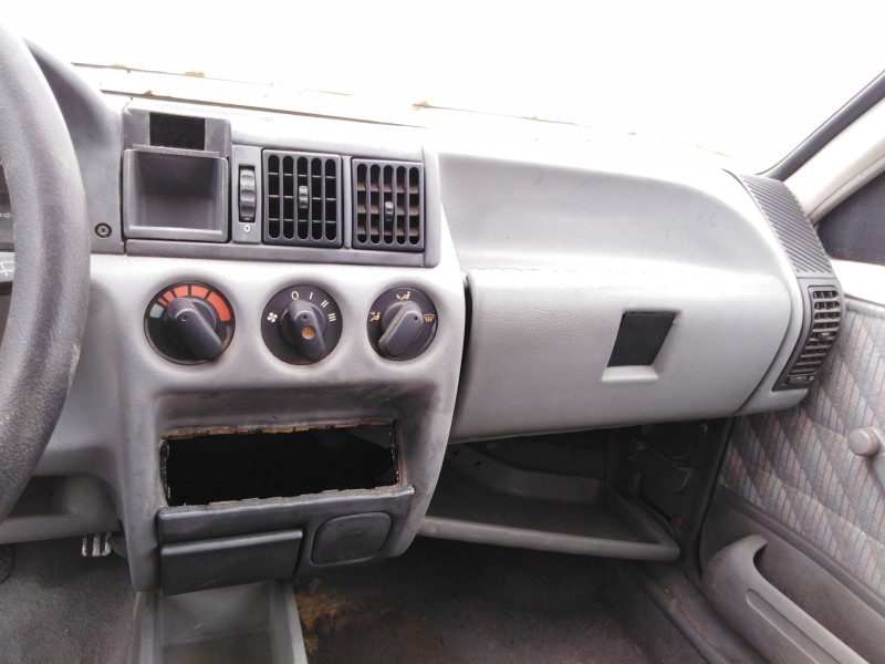 opel corsa a fastback (s83) del año 1982