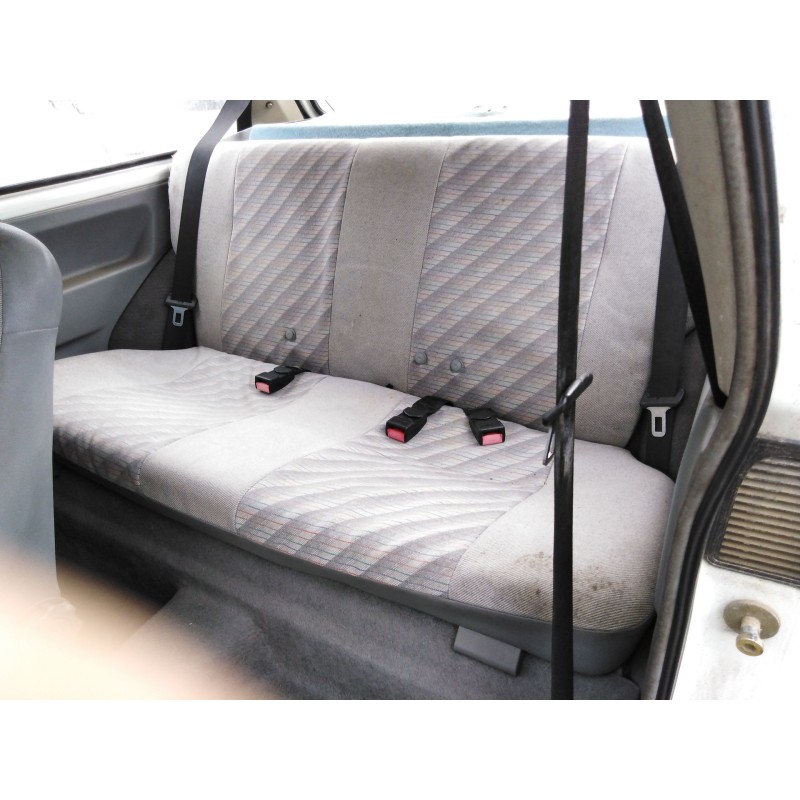 opel corsa a fastback (s83) del año 1982