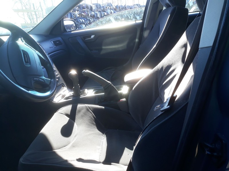 volvo v70 familiar del año 2000