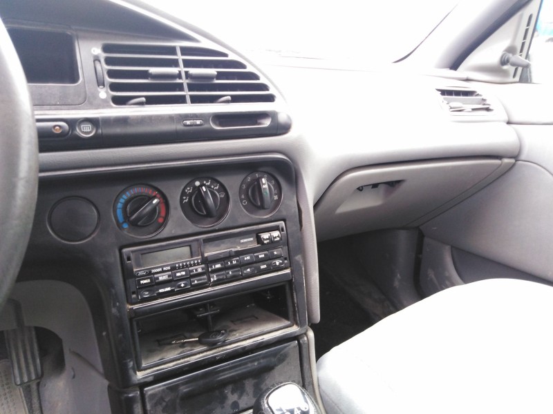 ford mondeo i (gbp) del año 1993