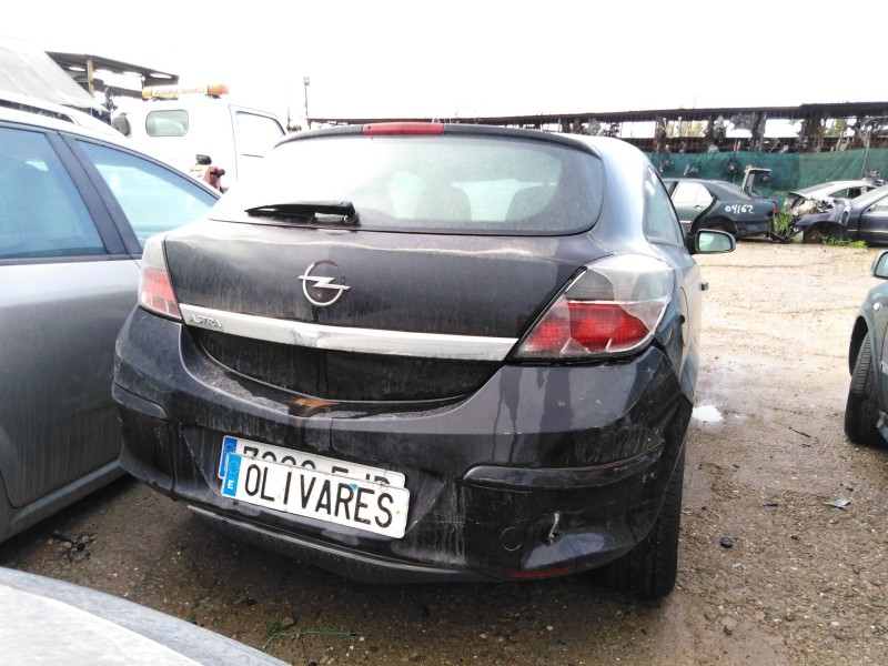opel astra h gtc (a04) del año 2005