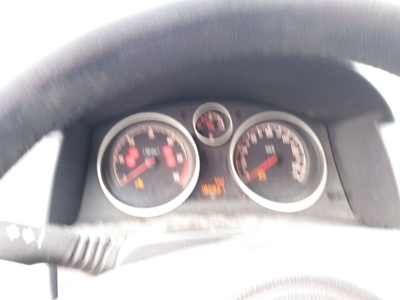 opel astra h gtc (a04) del año 2005