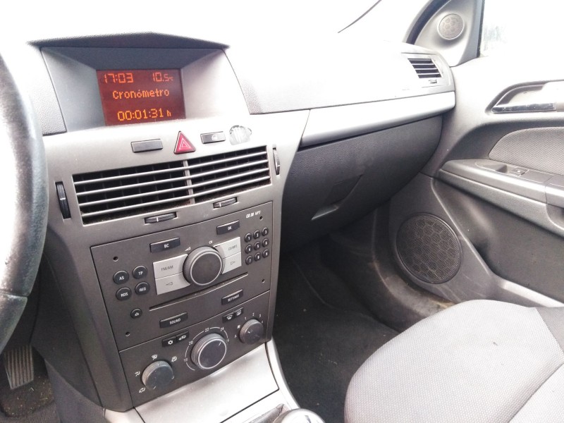 opel astra h gtc (a04) del año 2005