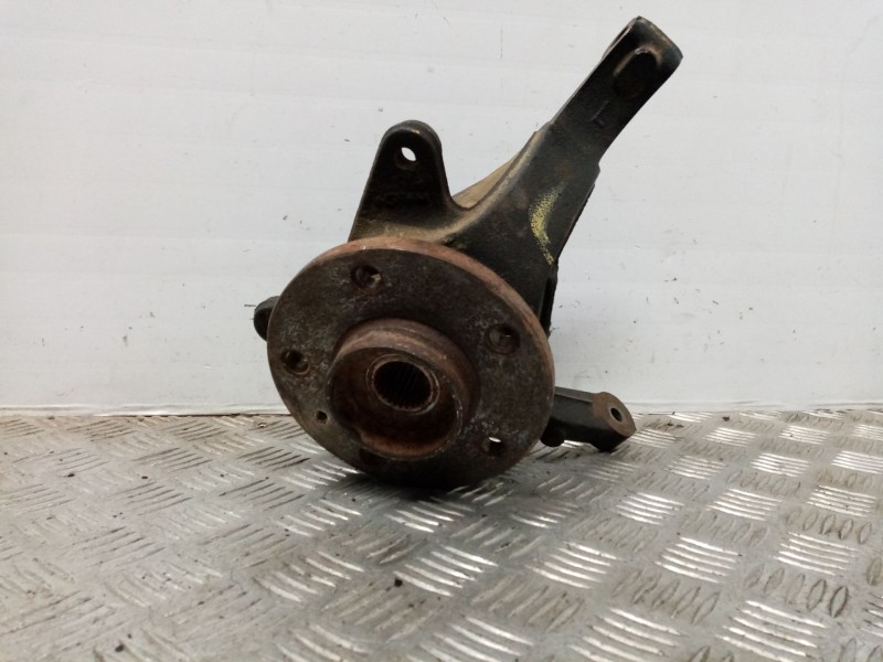 Recambio de mangueta delantera izquierda para citroen saxo 1.5 diesel referencia OEM IAM   