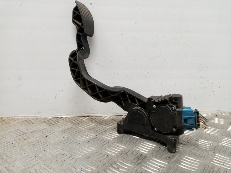 Recambio de potenciometro pedal para fiat stilo (192) 1.9 jtd cat referencia OEM IAM 0280725227  