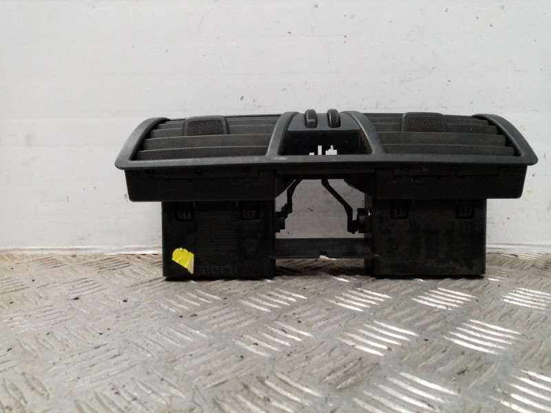 Recambio de rejilla delantera para fiat stilo (192) 1.9 jtd cat referencia OEM IAM 735269789  