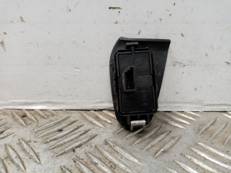 Recambio de mando elevalunas delantero derecho para fiat stilo (192) 1.9 jtd cat referencia OEM IAM   