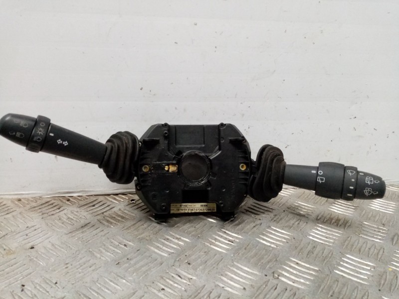 Recambio de mando luces para fiat stilo (192) 1.9 jtd cat referencia OEM IAM 07353729620  