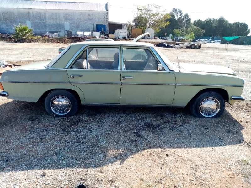 mercedes clase e (w114/w115) berlina 240 d   |   08.73 - ... | 1973 | 65 cv / 48 kw del año 1973