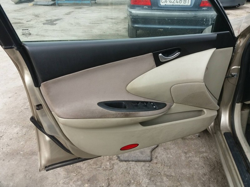 nissan primera berlina (p12) 1.6 cat   |   0.01 - ... | 2001 | 109 cv / 80 kw del año 2001