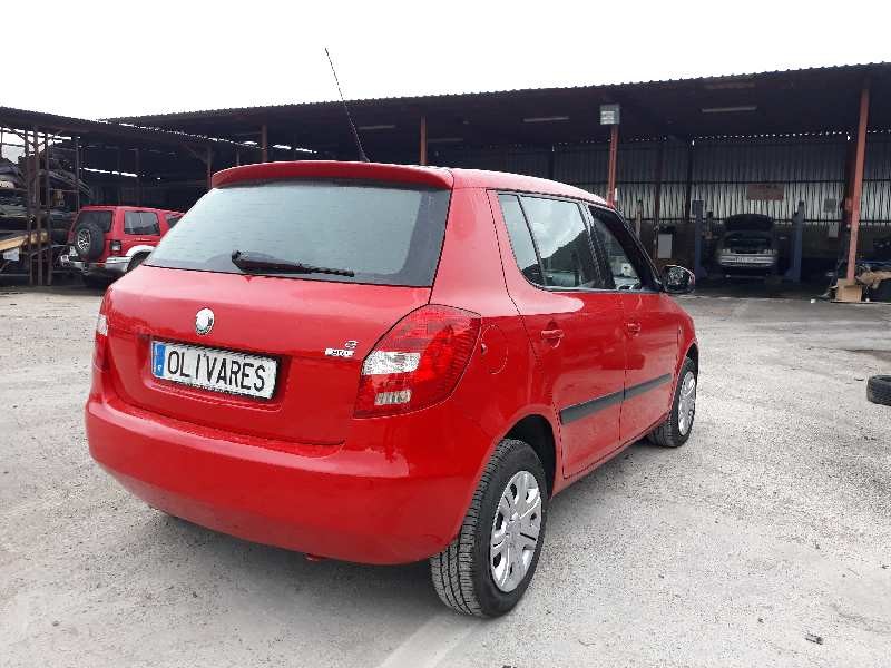 skoda fabia (5j2 ) 1.2   |   0.07 - ... | 2007 | 60 cv / 44 kw del año 2007