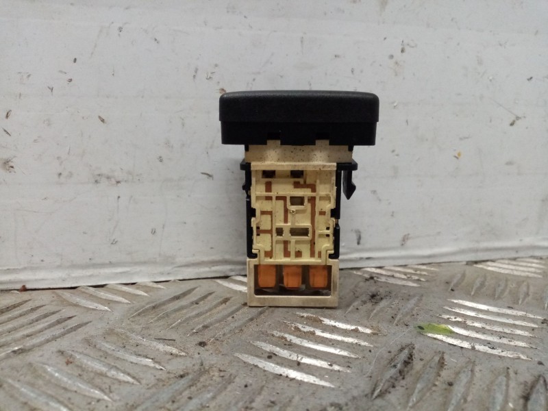 Recambio de mando multifuncion para nissan primera berlina (p11) 1.6 16v cat referencia OEM IAM   