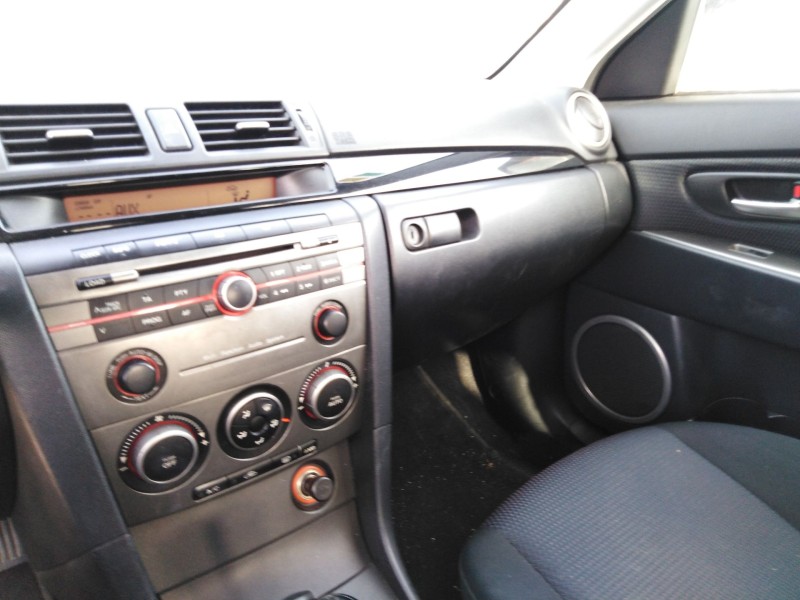 mazda 3 (bk) del año 2004