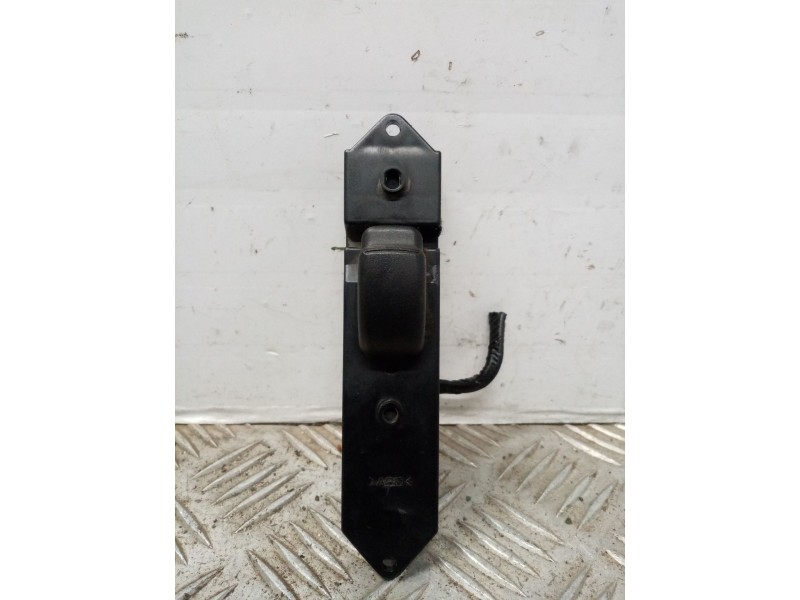 Recambio de mando elevalunas trasero derecho para mitsubishi galant berlina (ea0) 2.4 gdi cat referencia OEM IAM MR252818  
