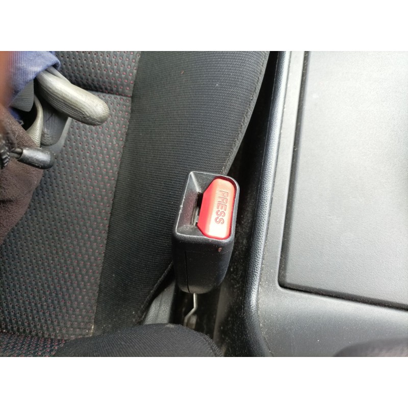 Recambio de pretensor airbag izquierdo para mazda 3 (bk) 1.6 di turbo referencia OEM IAM   