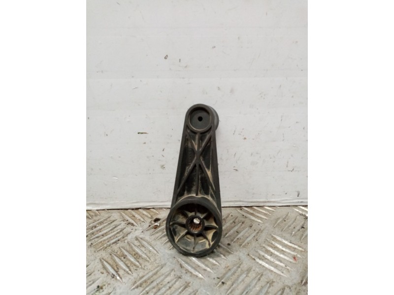 Recambio de maneta elevalunas delantera derecha para seat marbella 0.9 referencia OEM IAM 1895081  