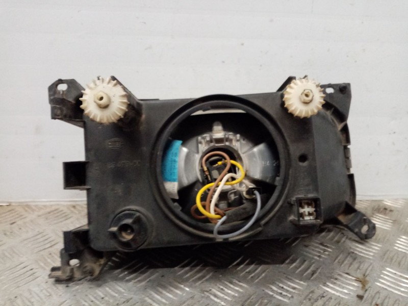 Recambio de faro izquierdo para volkswagen passat berlina (3a2) referencia OEM IAM 13347900  