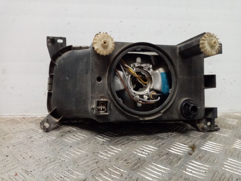 Recambio de faro derecho para volkswagen passat berlina (3a2) referencia OEM IAM 13348000  