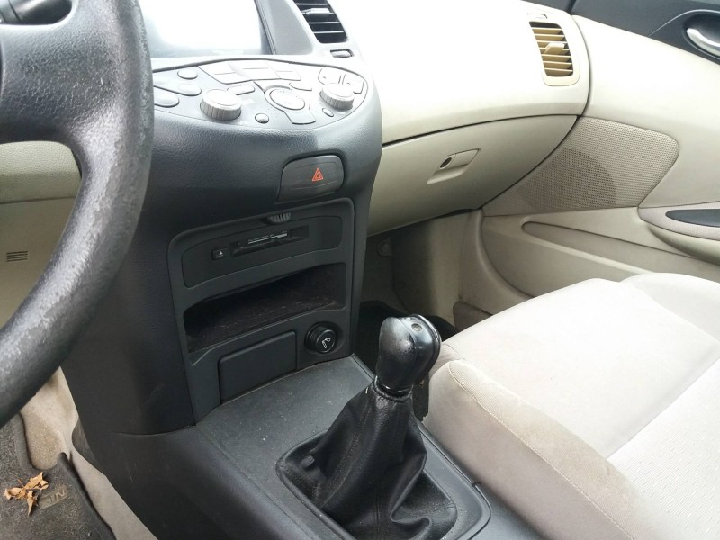 nissan primera berlina (p12) 1.6 cat   |   0.01 - ... | 2001 | 109 cv / 80 kw del año 2001