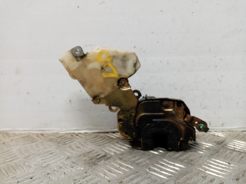 Recambio de cerradura puerta delantera derecha para nissan almera (n16/e) referencia OEM IAM 8055261u66 89a542 