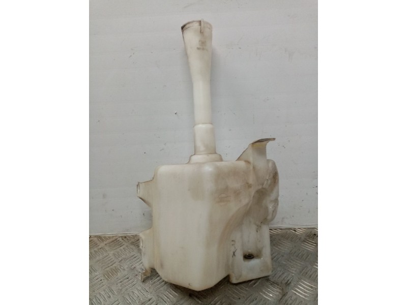 Recambio de deposito limpia para nissan almera (n16/e) referencia OEM IAM e11000176  