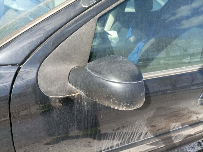 Recambio de retrovisor izquierdo para peugeot 206 sedán 1.4 hdi eco 70 referencia OEM IAM   