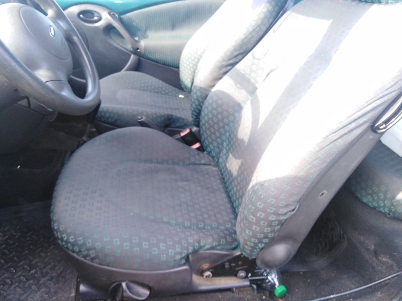 ford ka (rb_) del año 1996