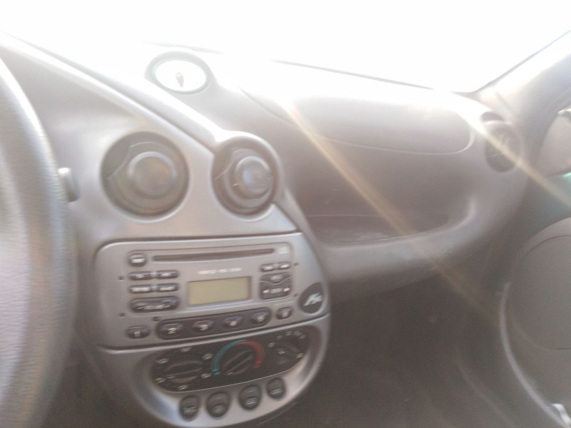 ford ka (rb_) del año 1996