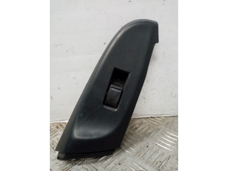 Recambio de mando elevalunas trasero derecho para nissan almera (n16/e) 1.5 dci turbodiesel cat referencia OEM IAM   