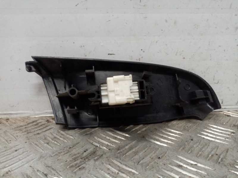 Recambio de mando elevalunas trasero izquierdo para nissan almera (n16/e) 1.5 dci turbodiesel cat referencia OEM IAM   