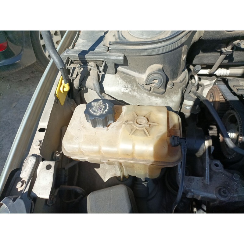 Recambio de deposito expansion para peugeot 407 (6d_) 1.8 (6d6fzb) referencia OEM IAM 0  