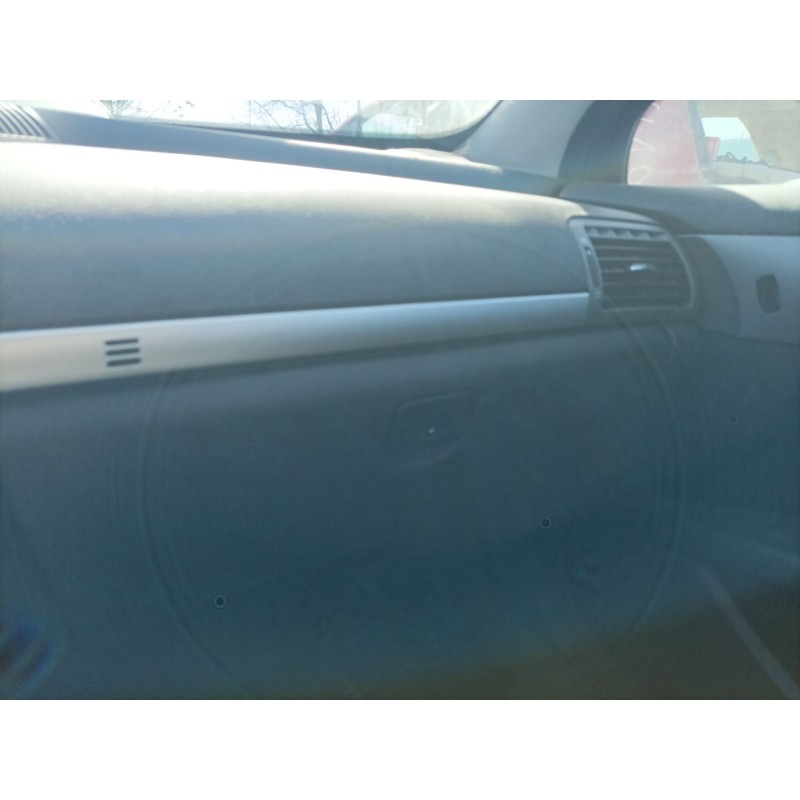 Recambio de guantera para peugeot 407 (6d_) 1.8 (6d6fzb) referencia OEM IAM 0  
