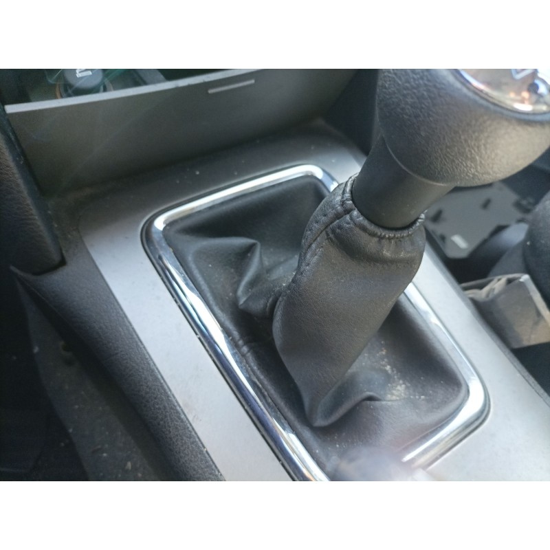 Recambio de guarnecidos palanca cambio para peugeot 407 (6d_) 1.8 (6d6fzb) referencia OEM IAM 0  