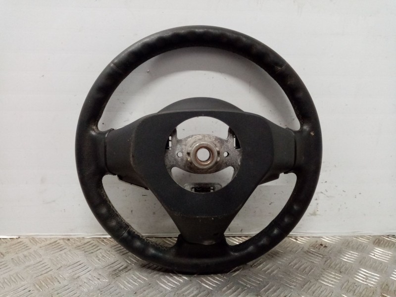 Recambio de volante para toyota yaris (ksp9/scp9/nlp9) 1.3 cat referencia OEM IAM 305460899FKA  