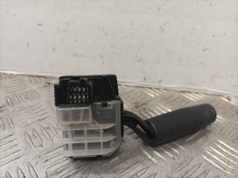 Recambio de mando limpia para mazda 3 (bk) 1.6 di turbo referencia OEM IAM 17D682  