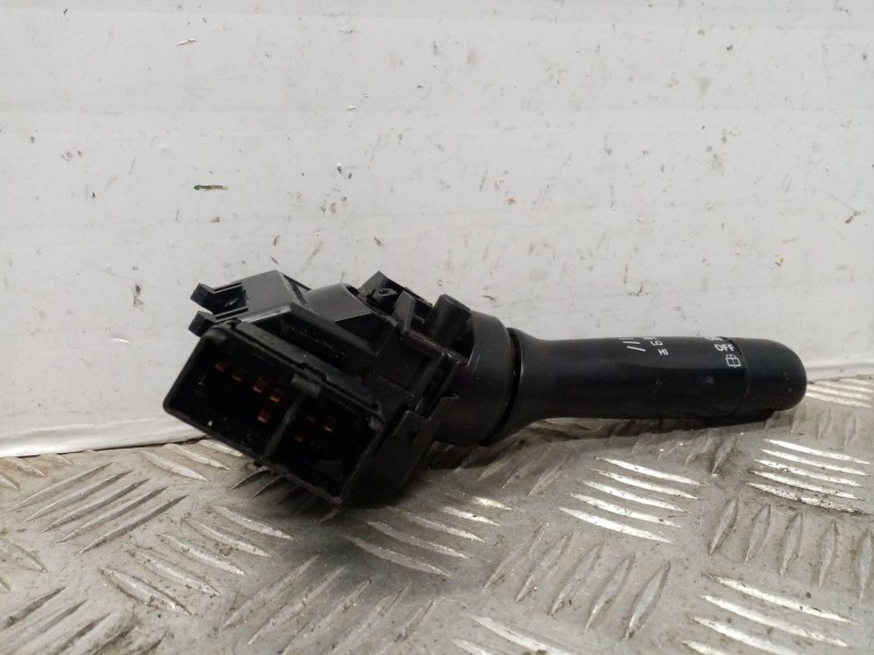 Recambio de mando limpia para toyota yaris (ksp9/scp9/nlp9) 1.3 cat referencia OEM IAM 17F144  