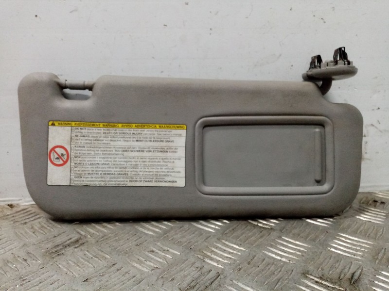 Recambio de parasol derecho para toyota yaris (ksp9/scp9/nlp9) 1.3 cat referencia OEM IAM   