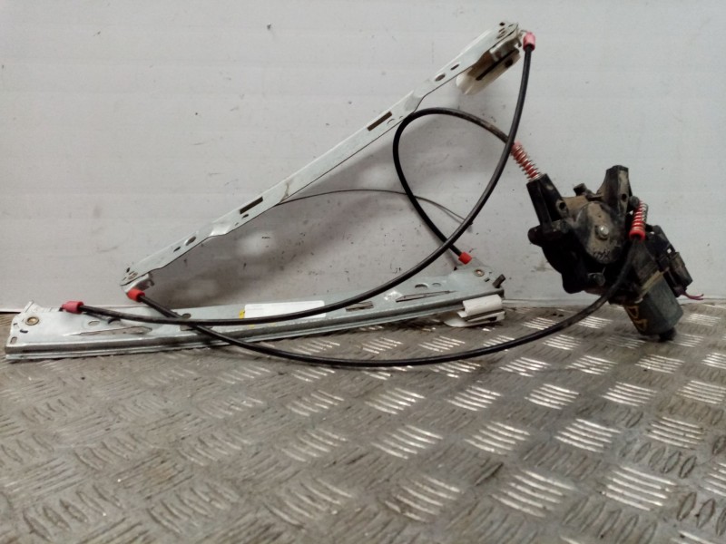 Recambio de elevalunas delantero derecho para ford fiesta (cb1) trend referencia OEM IAM 1836011  