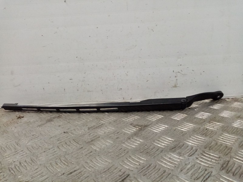 Recambio de brazo limpia delantero derecho para citroen c4 berlina cool referencia OEM IAM 9650104080  