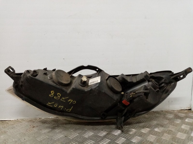 Recambio de faro derecho para peugeot 407 (6d_) 1.8 (6d6fzb) referencia OEM IAM 0301213202  