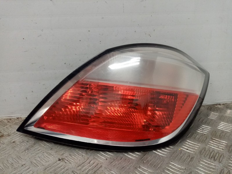 Recambio de piloto trasero derecho para opel astra h (a04) 1.4 (l48) referencia OEM IAM   