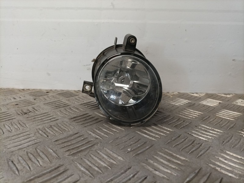 Recambio de faro antiniebla derecho para volkswagen polo (9n1) 1.9 sdi referencia OEM IAM 6Q0941700   Recambio de faro antiniebla derecho para volkswagen polo (9n1) 1.9 sdi referencia OEM IAM 6Q0941700